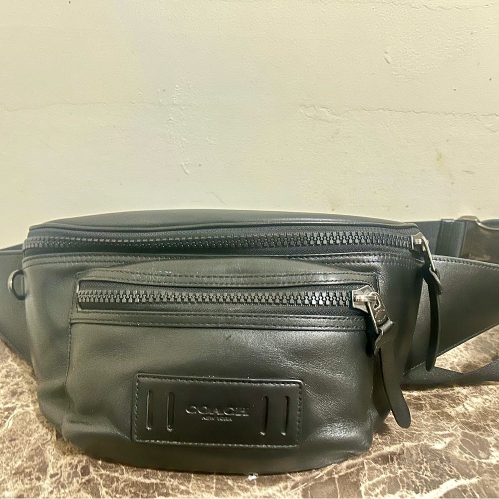 COACH ( Authentic ) BLACK LEATHER | FANNY / WAIST PACK